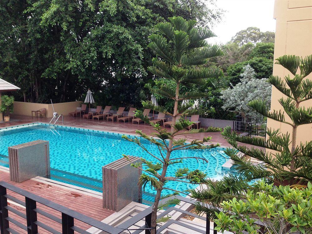 August Suites Pattaya Bagian luar foto