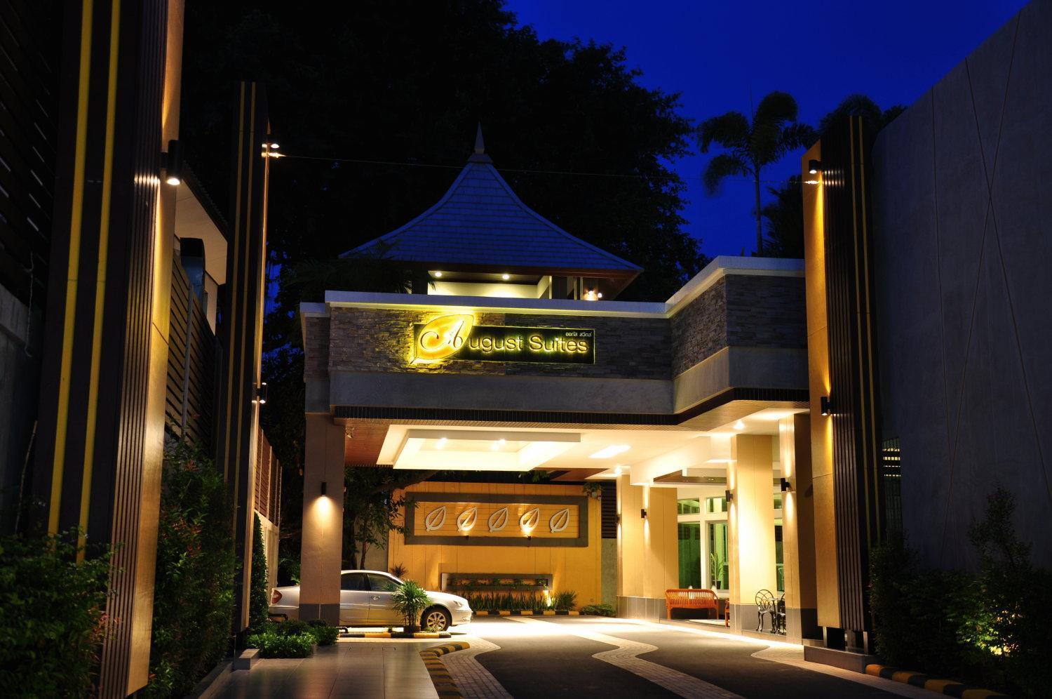 August Suites Pattaya Bagian luar foto